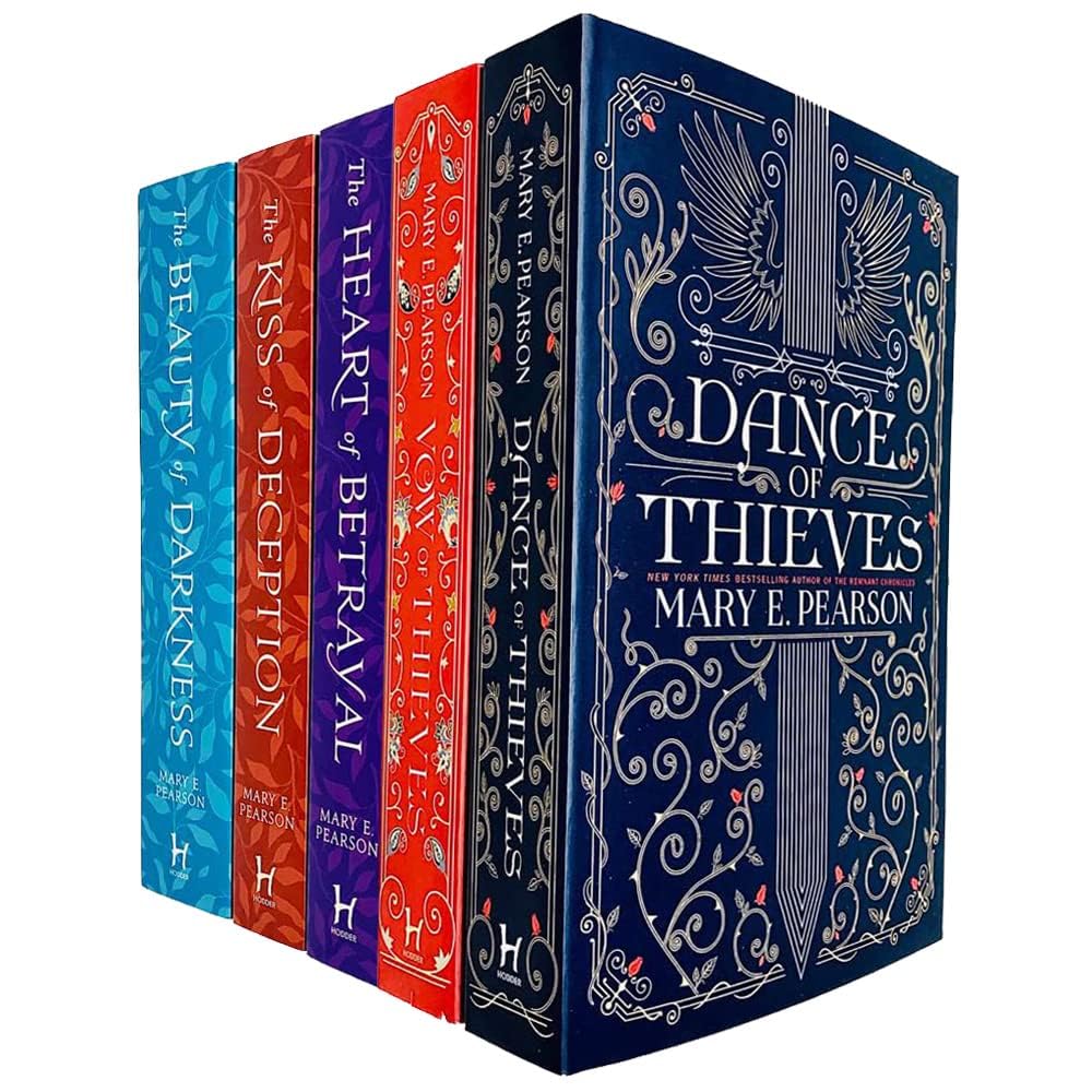 Remnant Chronicles 5-book collection set by Mary E. Pearson, front cover of The Kiss of Deception paperback