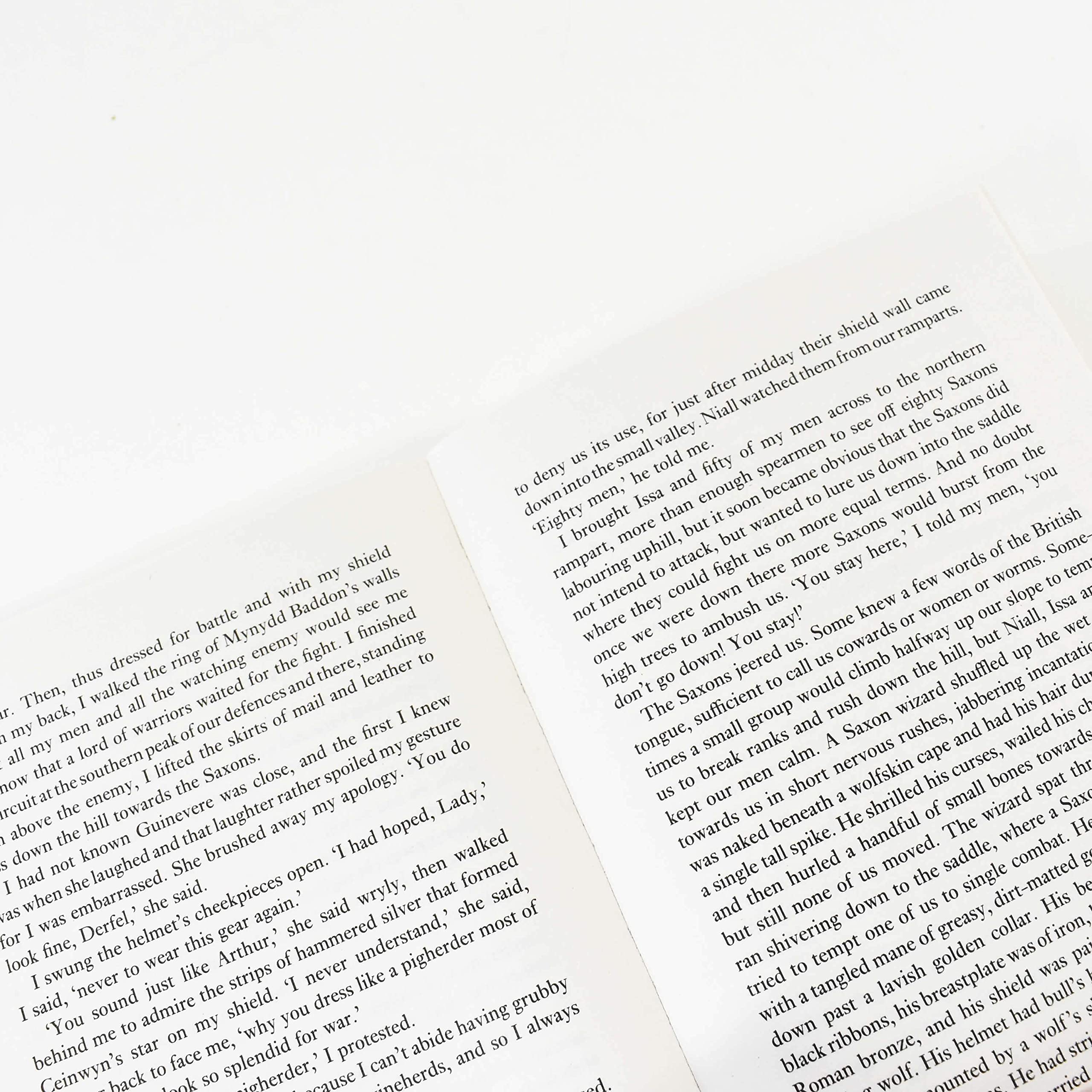 Warlord Chronicles paperback book collection by Bernard Cornwell featuring three historical fiction novels.