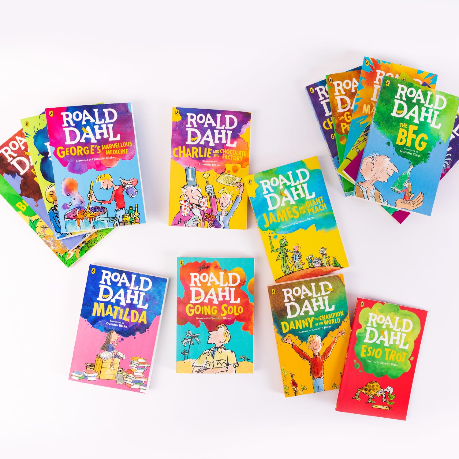 Roald Dahl paperback box set with 16 books for ages 7-12, featuring classic stories from Penguin's Roald Dahl collection.