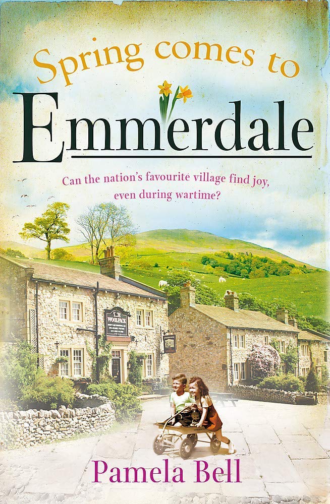 Front cover of Hope Comes to Emmerdale paperback novel by Pamela Bell