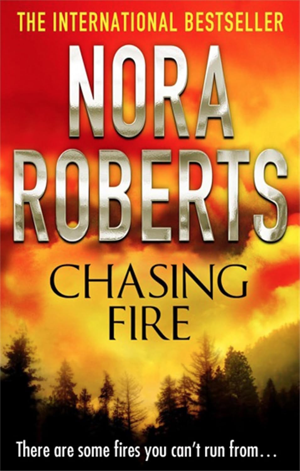 Back cover and spine detail of the Nora Roberts 5 books paperback collection set