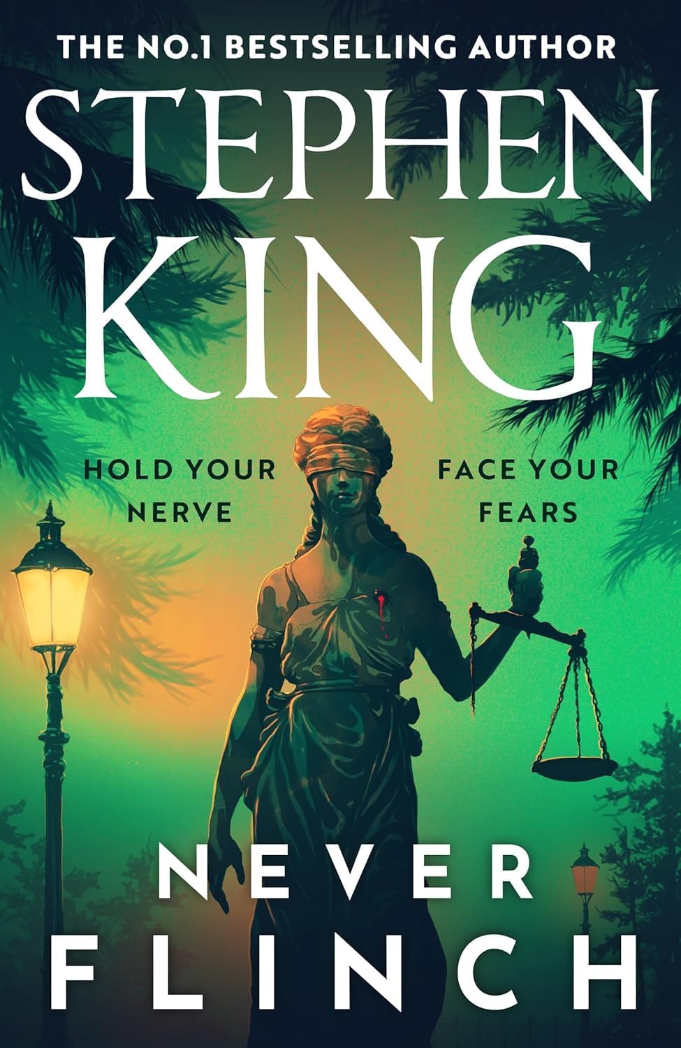 Back cover synopsis view of one of the Stephen King paperback titles included in this 3 book collection set