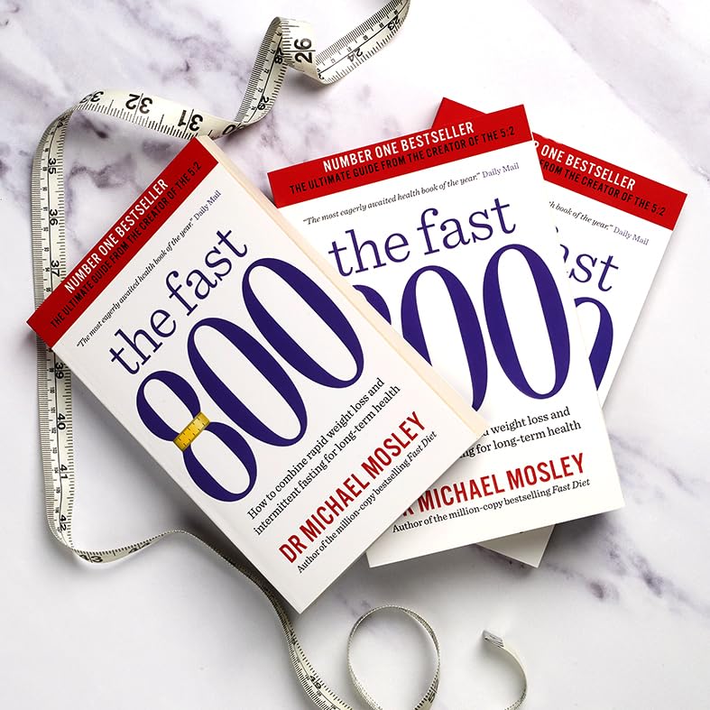 The Fast 800 by Dr Michael Mosley paperback book cover close-up showing title and author