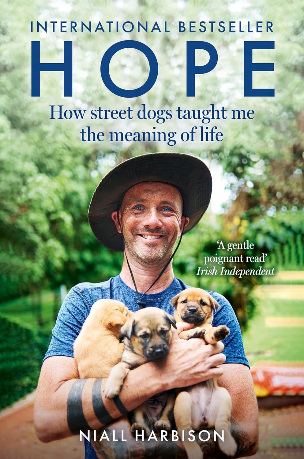Back cover of Hope: How Street Dogs Taught Me the Meaning of Life by Niall Harbison, paperback edition
