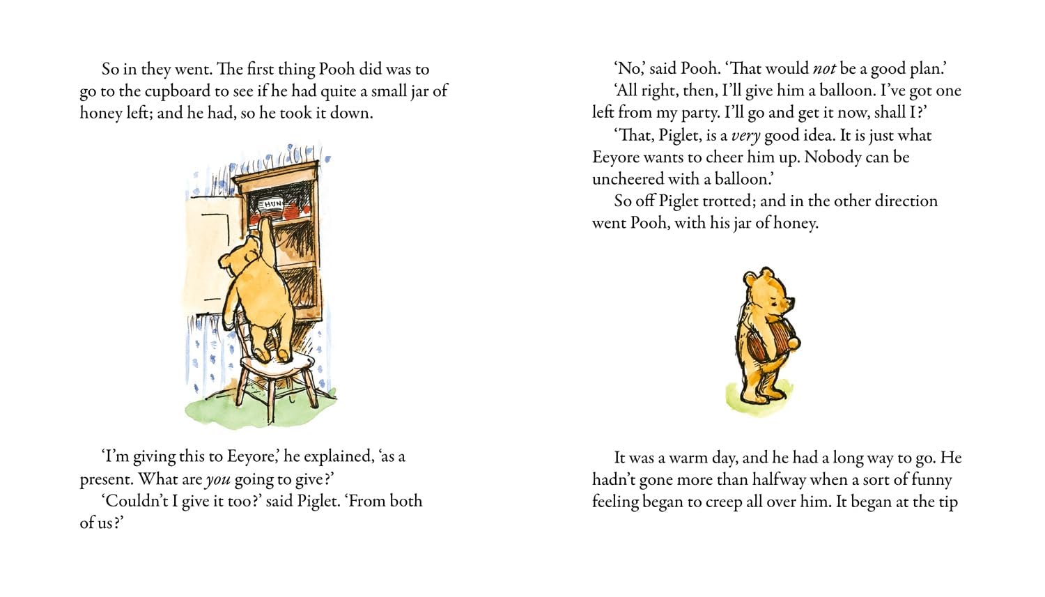 Winnie-the-Pooh 30 book hardback box set displayed upright showing the full spine collection and gift box